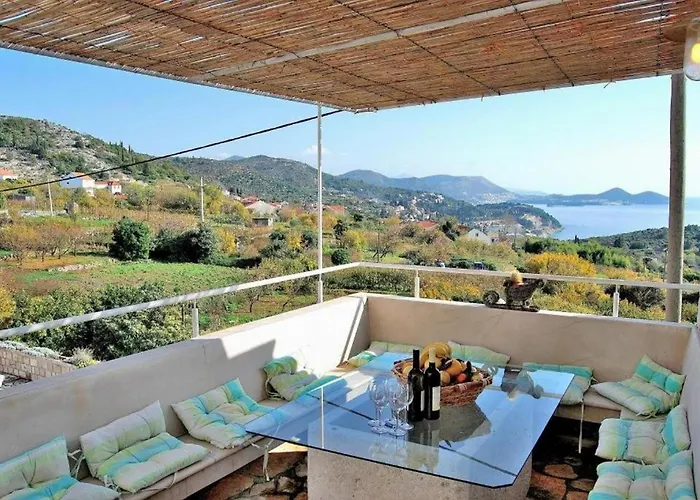 Five Bedroom With Pool